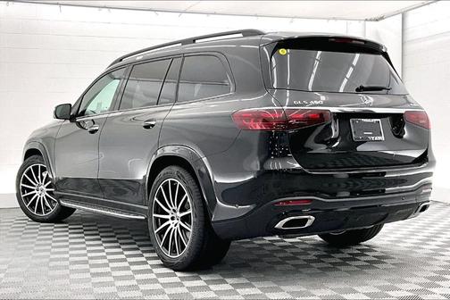 2026 Mercedes-Benz GLS 450 4MATIC