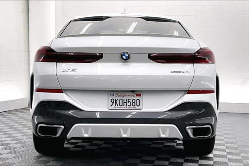 2023 BMW X6 xDrive40i