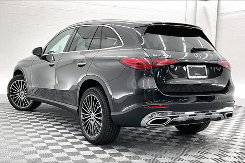 2026 Mercedes-Benz GLC 300 Base