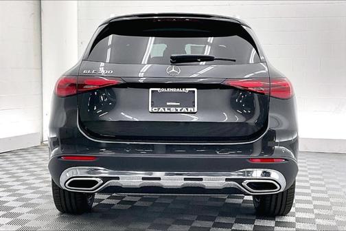 2026 Mercedes-Benz GLC 300 Base