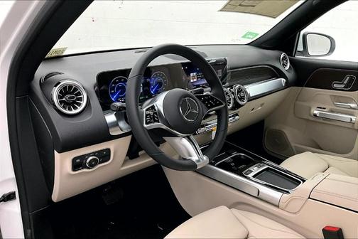 2025 Mercedes-Benz EQB 250 Base