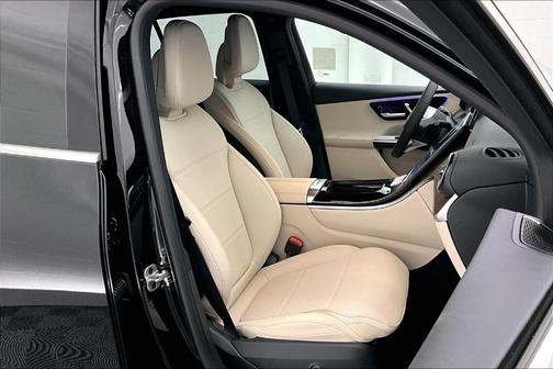 2025 Mercedes-Benz GLC 350e Base 4MATIC