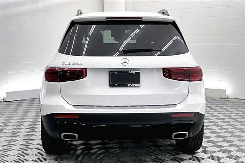 Polar White 2026 Mercedes-Benz GLB 250 Base