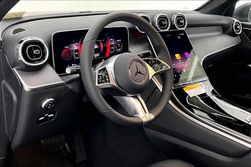 2026 Mercedes-Benz GLC 300 Base