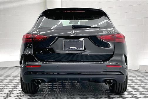 2026 Mercedes-Benz AMG GLA 35 Base