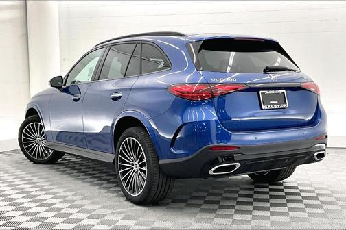 2025 Mercedes-Benz GLC 300 Base