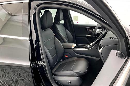 2026 Mercedes-Benz GLC 300 Base