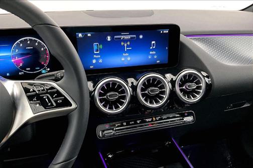 2026 Mercedes-Benz GLA 250 Base