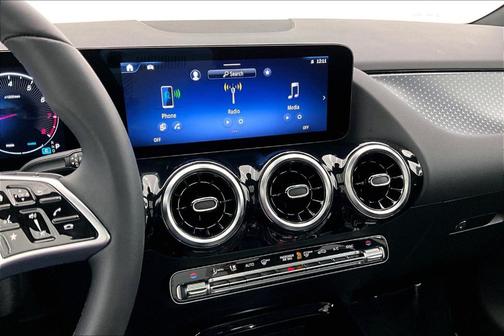 2026 Mercedes-Benz GLA 250 Base