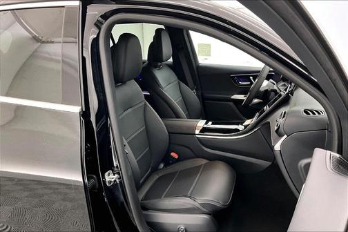 2026 Mercedes-Benz GLC 300 Base