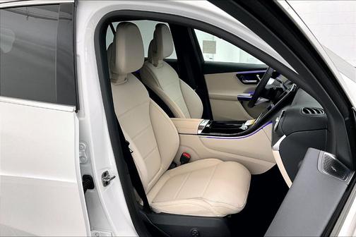 2025 Mercedes-Benz GLC 300 Base