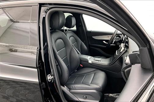 2022 Mercedes-Benz GLC 300 Base