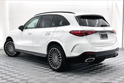 Polar White 2026 Mercedes-Benz GLC 350e Base 4MATIC