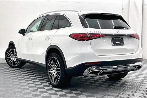 2026 Mercedes-Benz GLC 300 Base