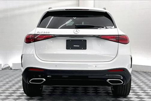 2025 Mercedes-Benz GLC 300 Base