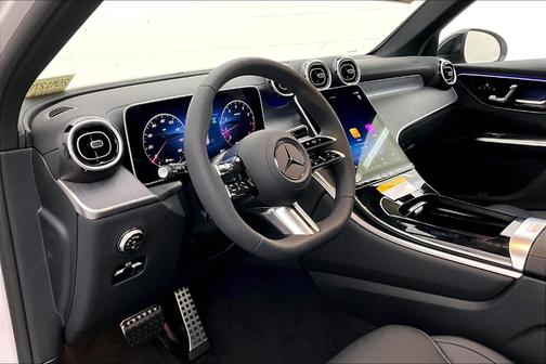 2025 Mercedes-Benz GLC 300 Base