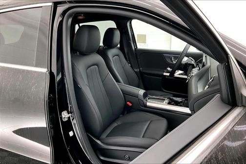 2025 Mercedes-Benz GLA 250 Base
