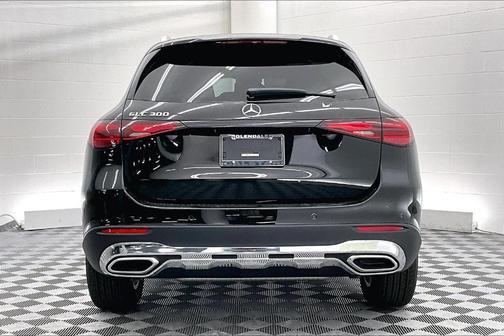 2025 Mercedes-Benz GLC 300 Base
