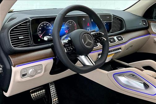 2026 Mercedes-Benz GLS 450 4MATIC