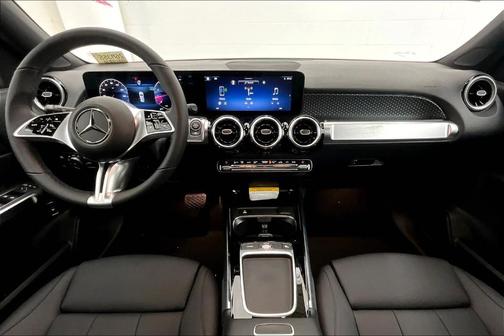 2026 Mercedes-Benz GLB 250 Base