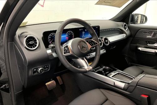 2026 Mercedes-Benz GLB 250 Base