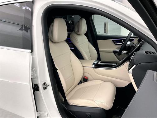 Polar White 2024 Mercedes-Benz GLC 300 Base