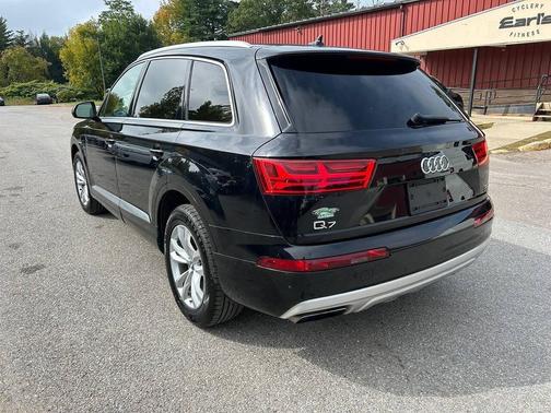 2017 Audi Q7 3.0T Premium
