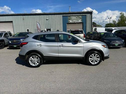 2018 Nissan Rogue Sport SV