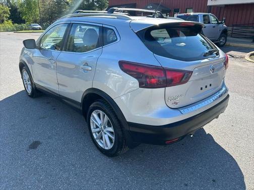 2018 Nissan Rogue Sport SV