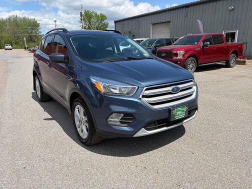 Blue 2018 Ford Escape SE
