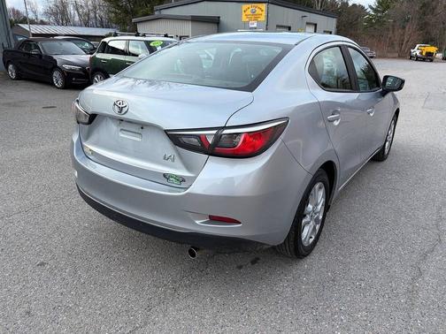 2017 Toyota Yaris iA Base