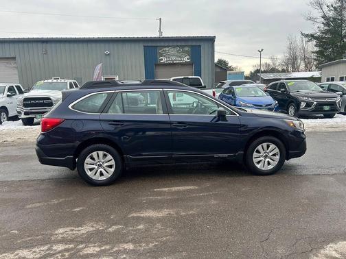 2018 Subaru Outback 2.5i