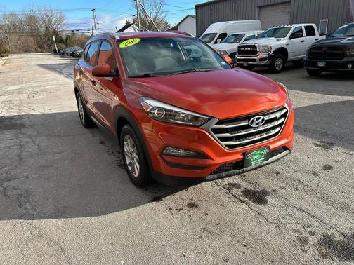 2016 Hyundai TUCSON SE