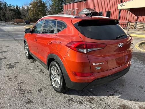 2016 Hyundai TUCSON SE