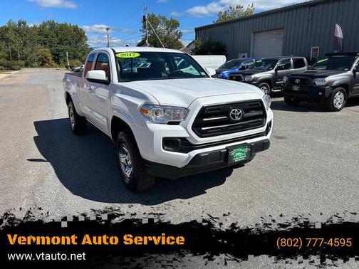 2017 Toyota Tacoma SR