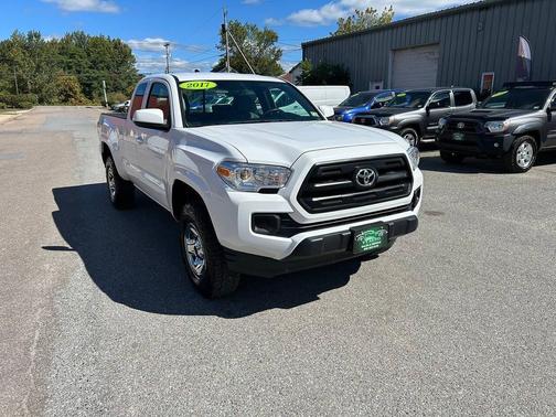 2017 Toyota Tacoma SR