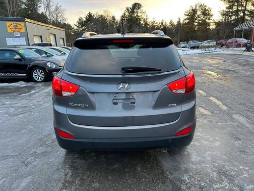 2015 Hyundai TUCSON SE