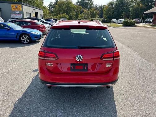 2019 Volkswagen Golf Alltrack TSI S