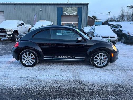 2012 Volkswagen Beetle 2.0T Turbo Launch Edition