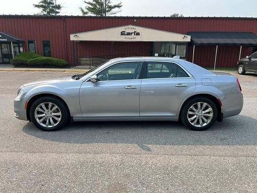 Billet Silver Metallic Clearcoat 2017 Chrysler 300C Base