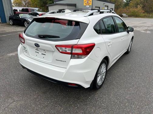 2018 Subaru Impreza 2.0i Premium