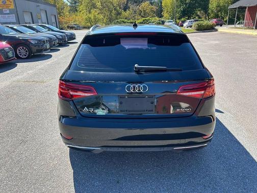 2017 Audi A3 e-tron 1.4T Tech Premium Plus