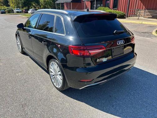 2017 Audi A3 e-tron 1.4T Tech Premium Plus