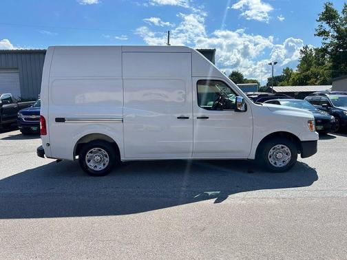 2019 Nissan NV Cargo NV2500 HD SV V8
