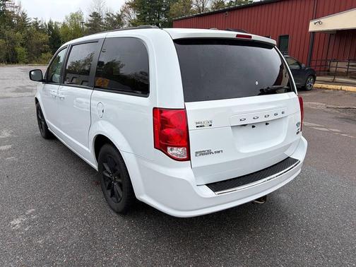 White Knuckle Clear Coat 2019 Dodge Grand Caravan GT