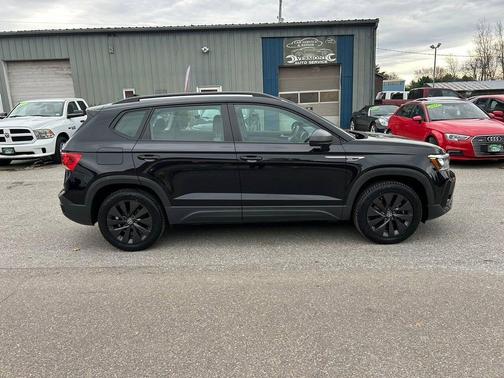 2022 Volkswagen Taos 1.5T S