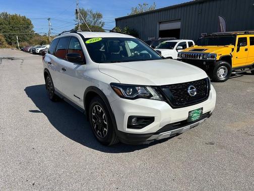 2020 Nissan Pathfinder SV 4WD