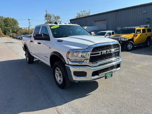2019 RAM 2500 Tradesman Crew Cab 4x4 6'4' Box