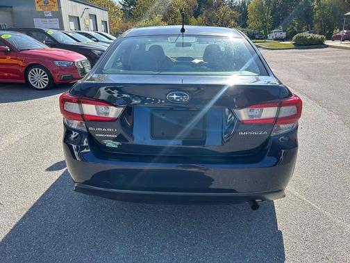 2019 Subaru Impreza 2.0i