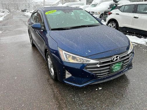 2020 Hyundai ELANTRA SE